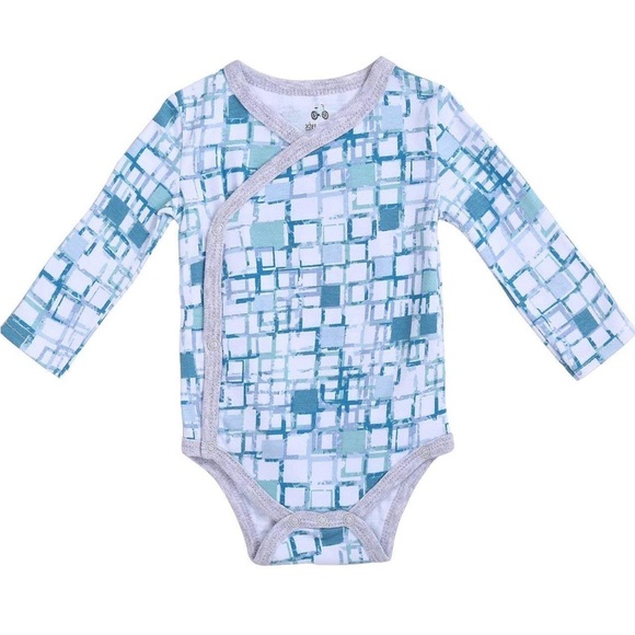 Asher and Olivia - Baby Boy's 3-Pack Long-Sleeve Kimono Bodysuit Set Onesie’s - Picture 4 of 16
